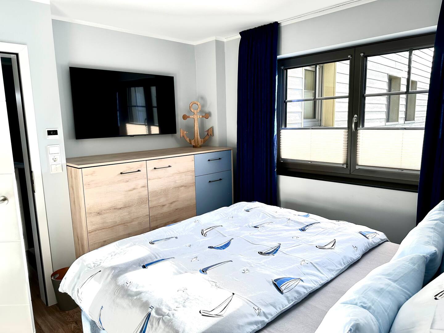 Schlafzimmer 2